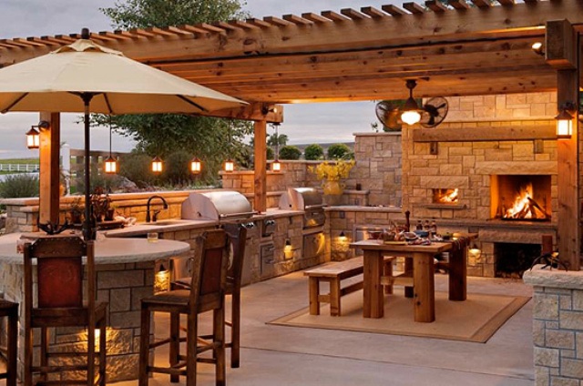 knoxville luxury homes and outdoor kitchens